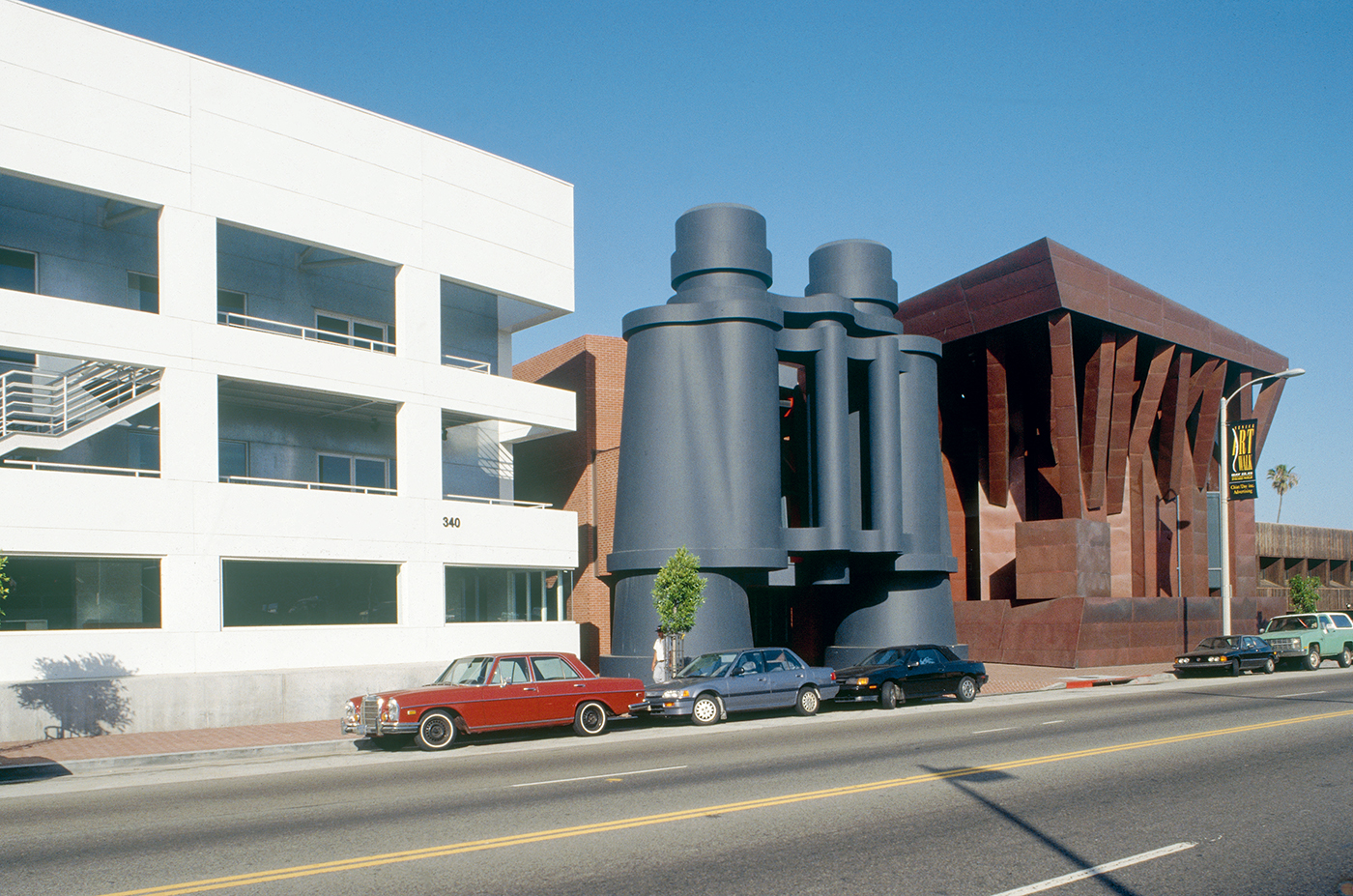 Gehry’s Masterpieces | American Jewish World